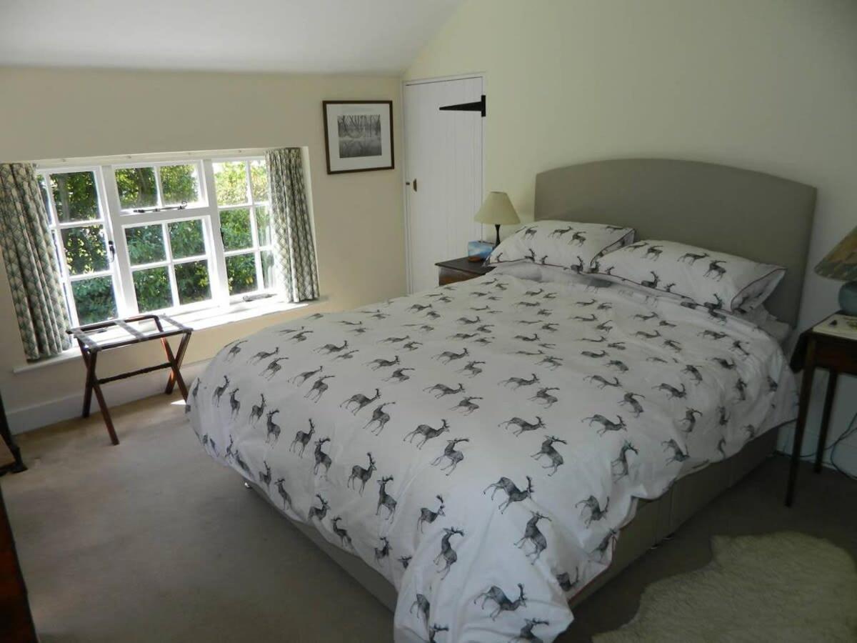 River Cottage A Country Retreat In Wooded Gardens East Stoke  外观 照片