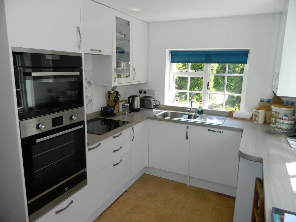 River Cottage A Country Retreat In Wooded Gardens East Stoke  外观 照片