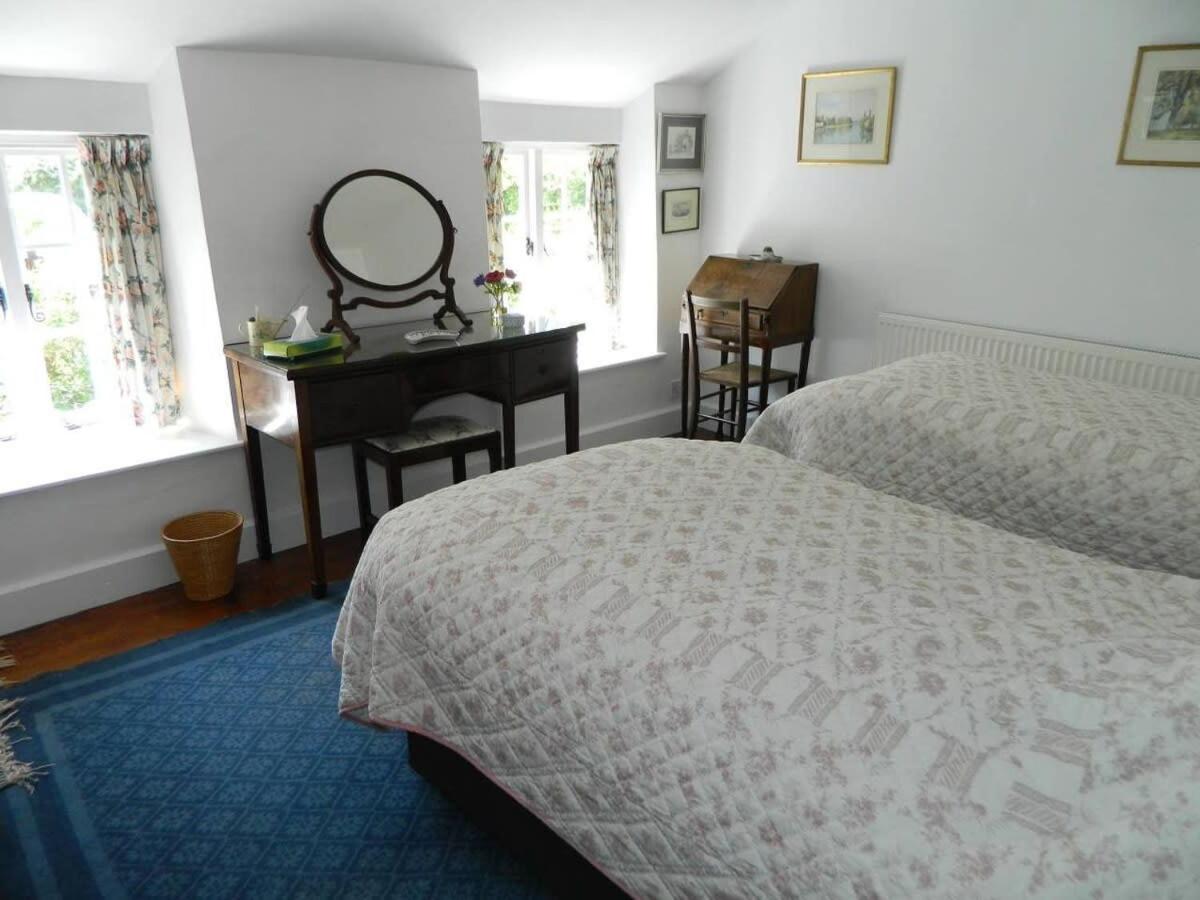 River Cottage A Country Retreat In Wooded Gardens East Stoke  外观 照片